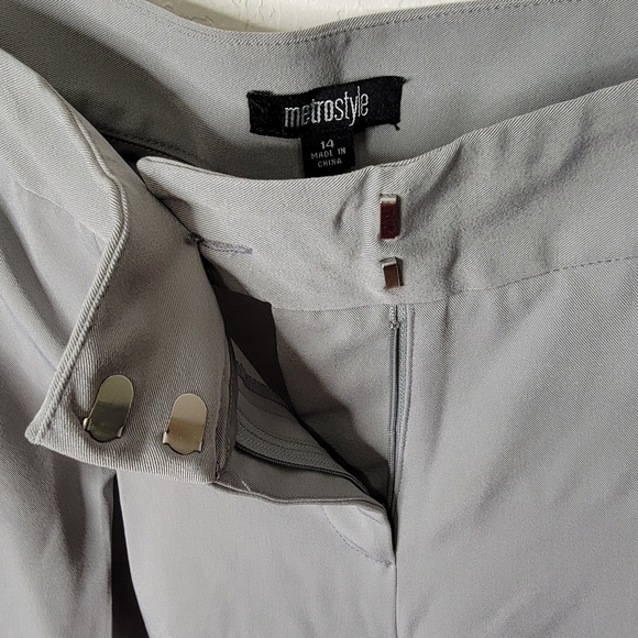 Vintage Metrostyle Grey Pleated & Tucked Slacks - Picture 8 of 8